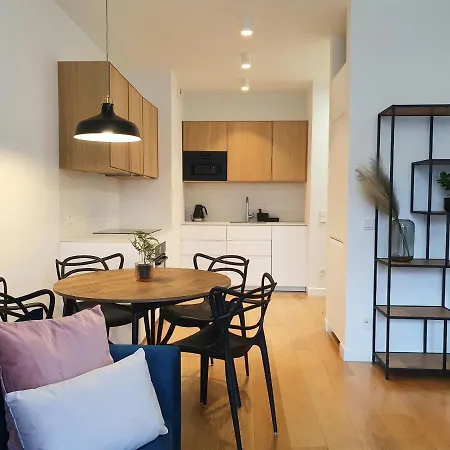 Apartman River Side *